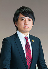 弁護士　鎌倉 鈴之助（かまくら すずのすけ）