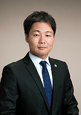 弁護士　越川 新太郎（こしかわ しんたろう）